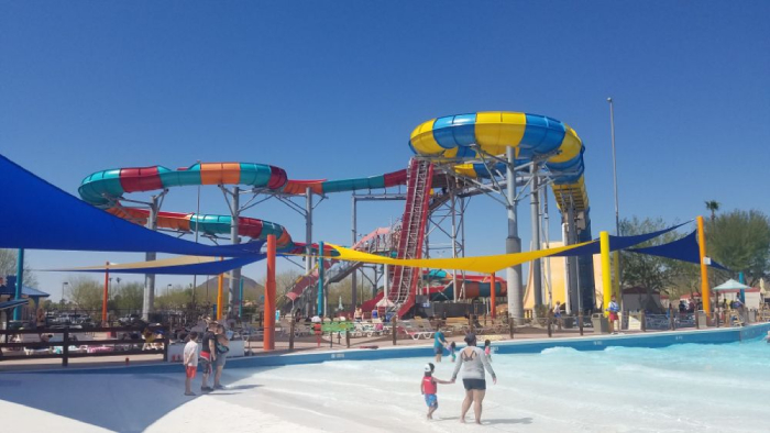 Hurricane Harbor Phoenix